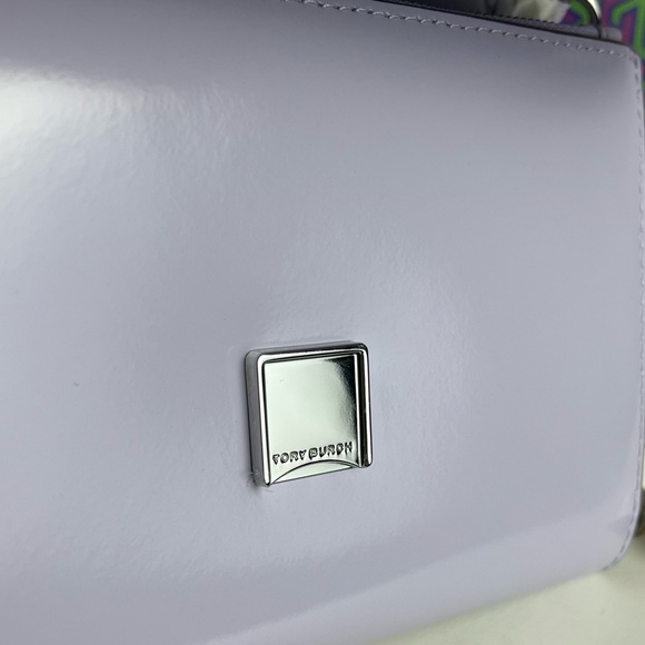 NWT Tory Burch Emerson Patent Chain Wallet - Picture 9 of 12